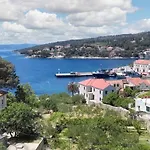 Charming Sea View Apartman