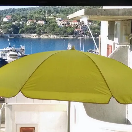 Apartamento Charming With Sea View In - 27 Sqm Sumartin