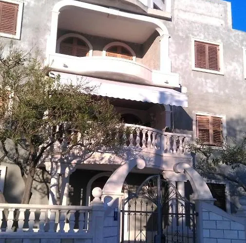 Charming With Sea View In - 27 Sqm Lägenhet