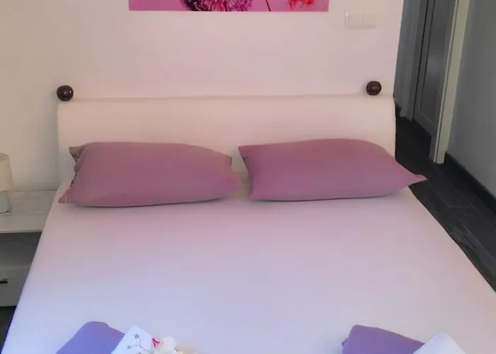 Charming With Sea View In - 27 Sqm *