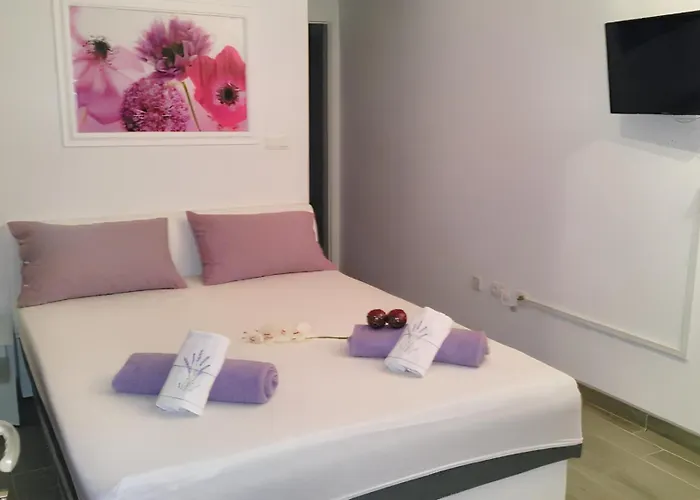 Lägenhet Charming With Sea View In - 27 Sqm *